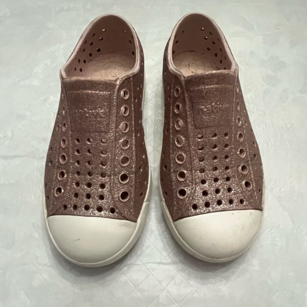 Native Shoes Kids Slip-On Glitter Rose Gold with White Toe